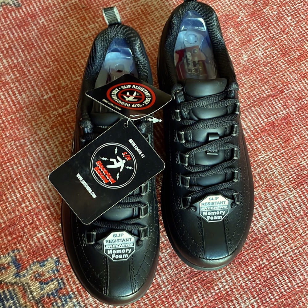 Shape up sneakers by Skechers